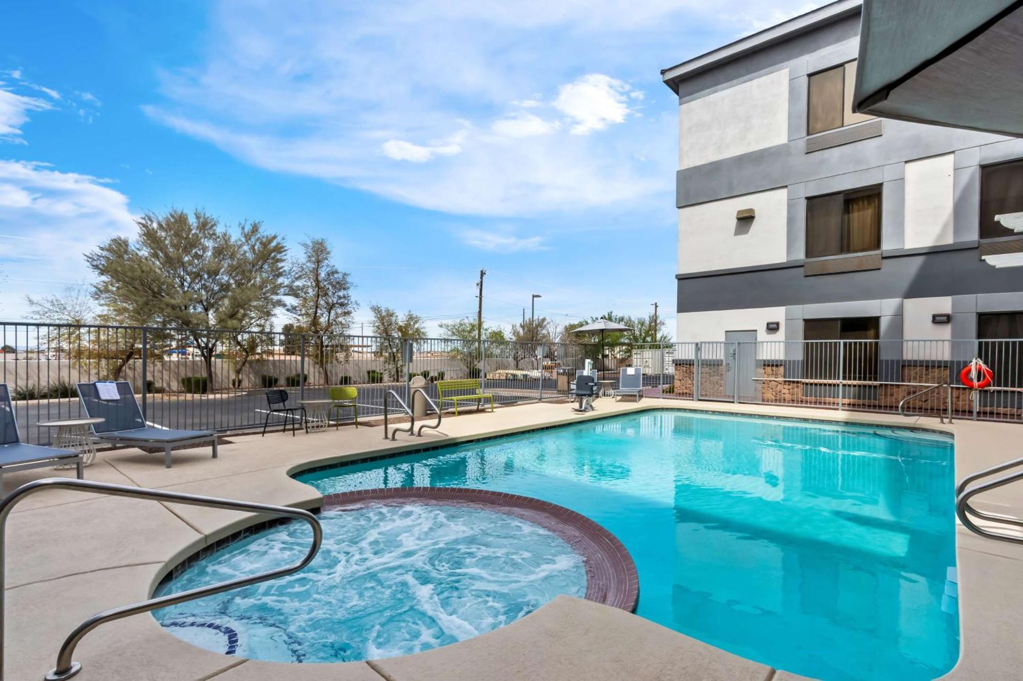 Spark By Hilton Phoenix East メサ エクステリア 写真